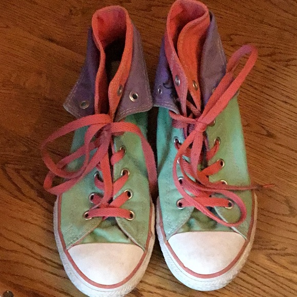 converse high tops size 4